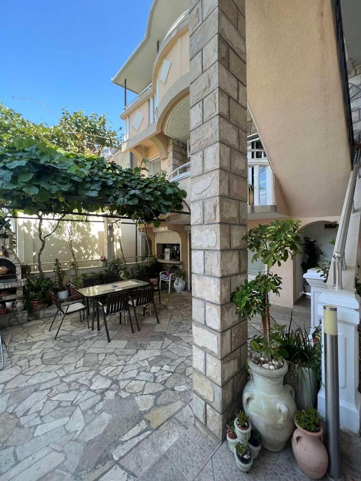 Apartments Moracanin Sutomore Bagian luar foto