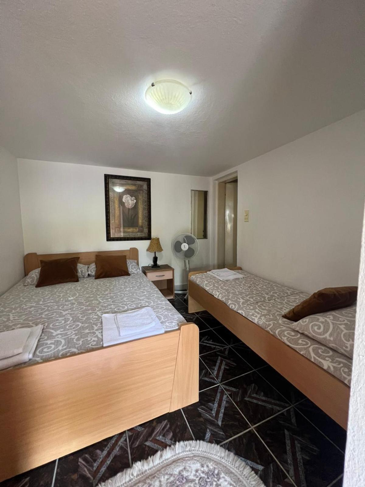 Apartments Moracanin Sutomore Bagian luar foto